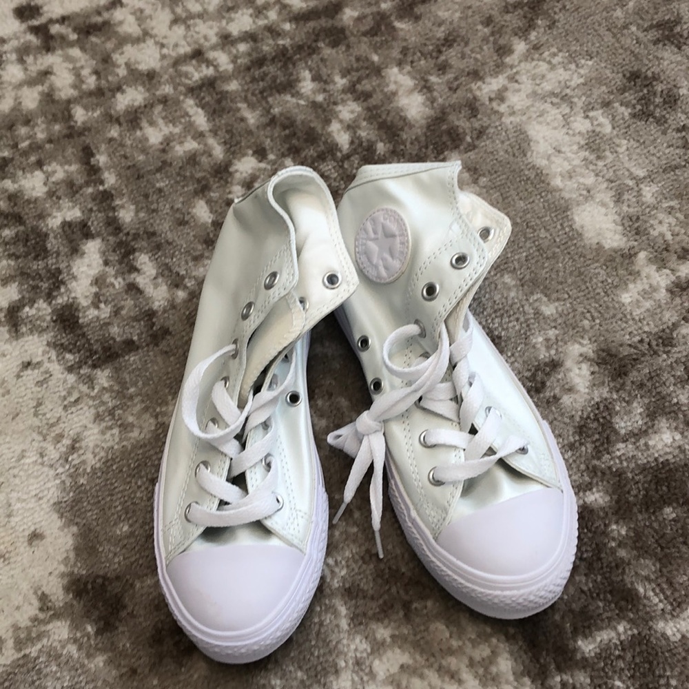 White converse
